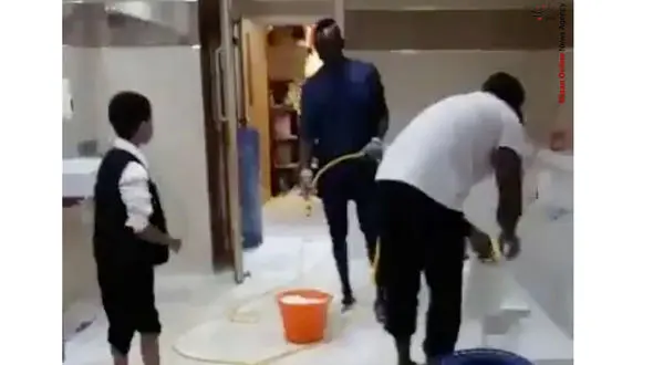 اقدام شگفت آور بازیکن لیورپول در  سرویس‌های بهداشتی یک مسجد + عکس