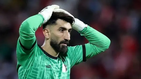 بهروز سلطانی: علیرضا بیرانوند از حالا که محروم شده، باید به همان آنتالیا و ویلاهایش برود که با همسرش عکس بگیرد!