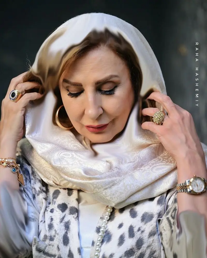 مرجانه گلچین