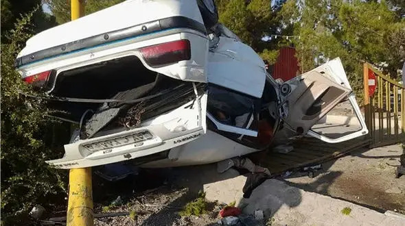 مرگ 2 مرد و یک زن سارق با چپ شدن ماشینشان هنگام فرار در شفت