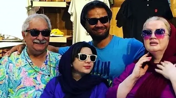 فیلم /جذاب تر از علی صادقی داریم / ما کلا  در خانواده لحظات جدی نداریم ...همه دارن به هم متلک میندازن ...+ عکس پدر مادر و خواهرش ...