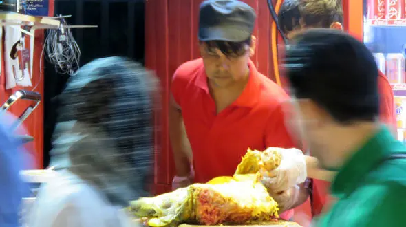 آدرس یک شکم گردی جذاب در تهران/ یک روز بهاری در خیابان سی تیر +عکس