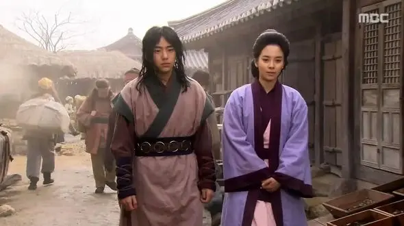 عکس سفر در زمان /  «شاهزاده یوری» سریال جومونگ در مراسم عروسی اش/ چه عروس زیبایی