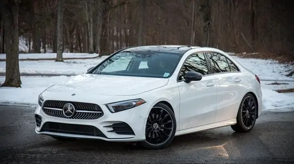 2 میلیارد تومان جریمه  برای مرد لاکچری سوار در شیراز