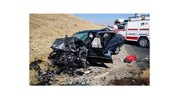  برخورد کامیون با پژو در اتوبان کرج – قزوین ۲ کشته برجای گذاشت
