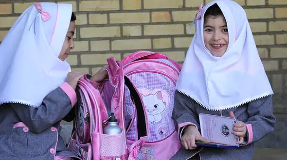 آموزش و پرورش: مدارس حق ندارند بابت لباس فرم پولی دریافت کنند 