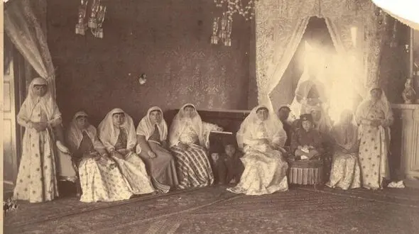 عاقبت زنان حرمسرا پس از کشته شدن ناصرالدین شاه / از ظرف های پر از پول شام فاطمه تا همدردی ولیعهد با زنان حرمسرا
