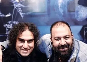 فیلم /  علی اوجی : هواپیما داشت سقوط میکرد همه ترسیده بودن...  رضا یزدانی خوابید ... /گفتم رضا پاشو داریم .../ یهویی خوند .. خستم نگو نه ...گفتم نخون نمی خوام ....