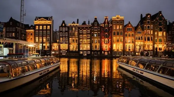 مدارک مورد نیاز برای سفر به آمستردام