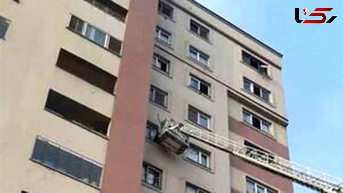 نجات معجزه آسای 150 نفر در آتش‌سوزی ساختمان پزشکان در اصفهان