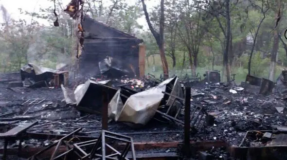 آتش سوزی در مجموعه ورزشی انقلاب تهران + عکس 