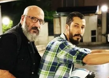 فیلم / بهرام افشاری بهترین بازیگر امسال: اولین بار واسه عقد قرارداد پایتخت با موتور رفتم دیدم همه ماشین مدل بالا پارکه، سر و وضعم داغون/ وقتی خدا حواسش بهت هستش