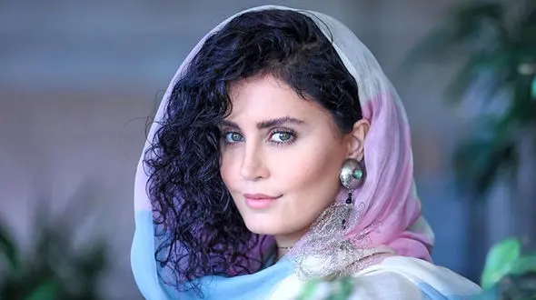 چهره بندری و لباس متفاوت الناز شاکردوست