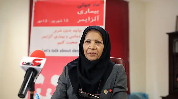 فست فود ها عامل تشدید آلزایمر / 750 هزار ایرانی آلزایمر دارند + فیلم 