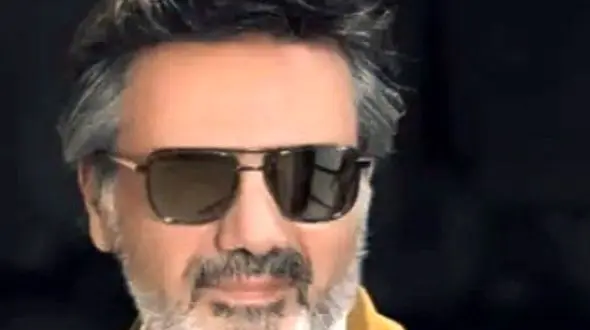 دانلود آهنگ باشکوه معین / به نام همه دارو ندارم چمدون دم در شد