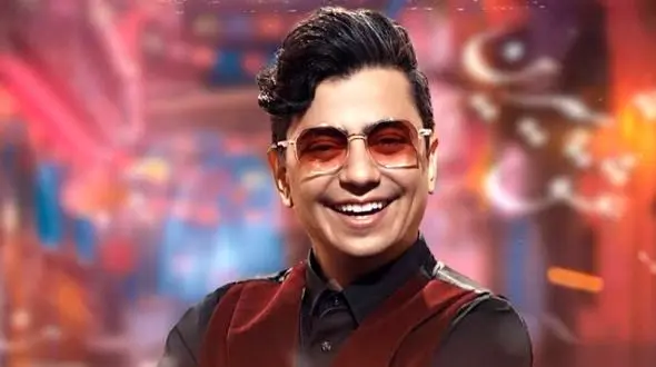 دانلود آهنگ محسن ابراهیم زاده پروانه/ چه میشه کرد…؟ برو دوراتو بزن، برو بگرد! + متن آهنگ و موزیک ویدیو