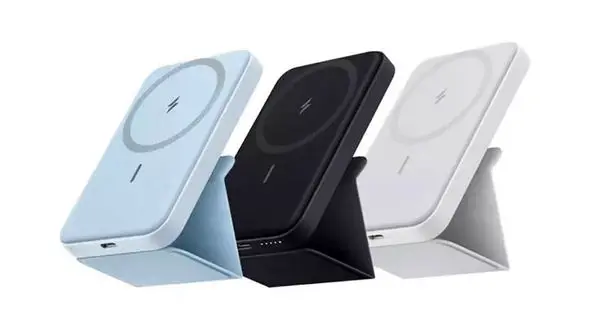 رونمایی از پاوربانک مغناطیسی اوپو: پشتیبانی از مگ‌سیف آیفون