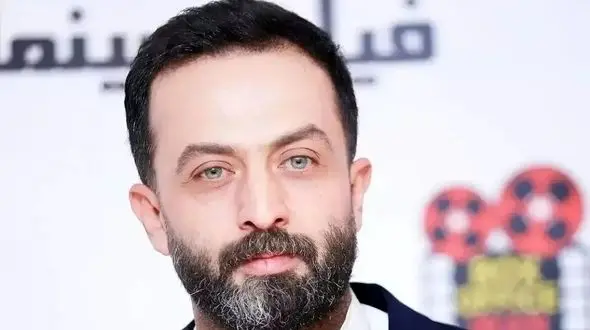 فیلم/ مصطفی زمانی : 15 سال پیش تو فرودگاه ... وقتی تو اسپانیا دستگیرم کردن ... / من با خاک یکسان بودم... / دو هزارتا پلیس ریختن سرم..