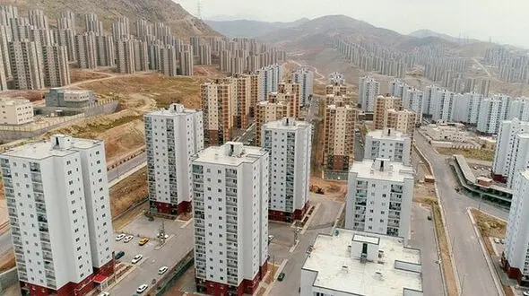 اقبال شاکری : سالانه باید یک میلیون خانه ساخته شود / با دو شرط زمین رایگان و تسهیلات کم بهره