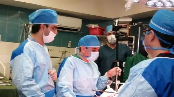 موفقیت تیم جراحی یزد در یک عمل نادر