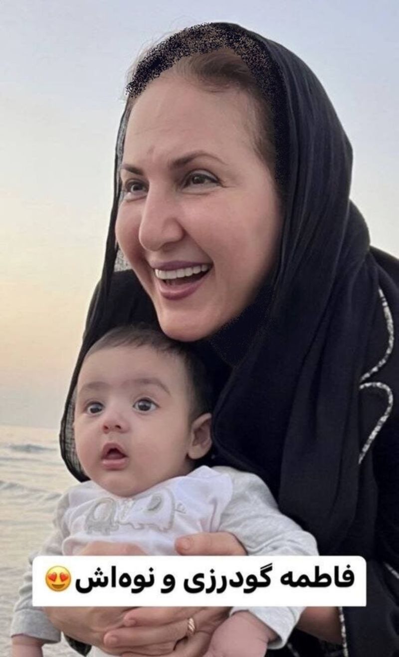 فاطمه گودرزی و نوه 