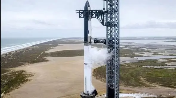 قدرتمندترین موشک جهان پرتاب می شود / ارائه خدمات اینترنتی در سطح جهان