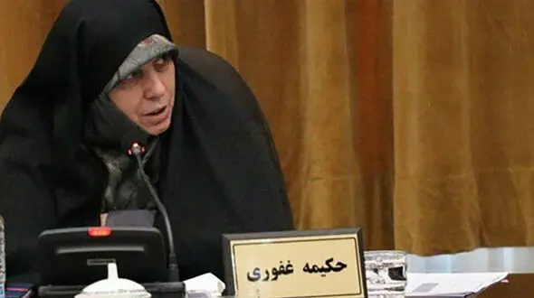 عضو شورای شهر تبریز: مانع سوار شدن بی حجاب ها به اتوبوس‌ شوید!