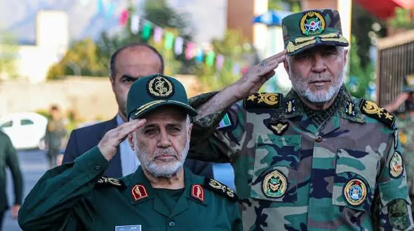 عکس سفر در زمان /  «سرلشکر رشید در کنار شمخانی» در یک مراسم /  دهه 90