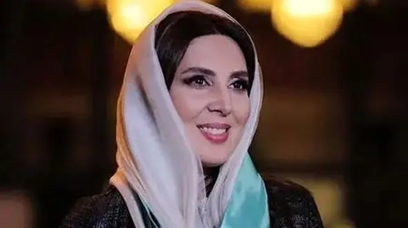 نگاهی به عینک و ساعت شیک و باکلاس لیلا بلوکات بازیگر نقش نفرتیتی در سریال یوزارسیف