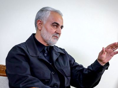 عکس / سفر در زمان / «سردار سلیمانی، جهانگیری و لاریجانی» در بیت رهبری / دهه 90