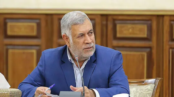 نماینده مجلس: شکاف حقوق و تورم در بودجه ۱۴۰۵ نگران‌کننده است/ ۲۰ درصد افزایش حقوق مقابل تورم ۴۰ تا ۵۰ درصد؛ فشار بر میلیون‌ها خانوار!