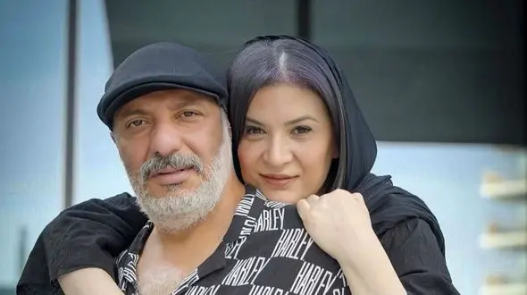 عکس ها / نگاهی به چیدمان خانه بالاشهری ریما رامین‌فر  همای سریال پایتخت .. / از حیاط سرسبز و مبلمان کلاسیک تا کتابخانه پر از کتاب و ...