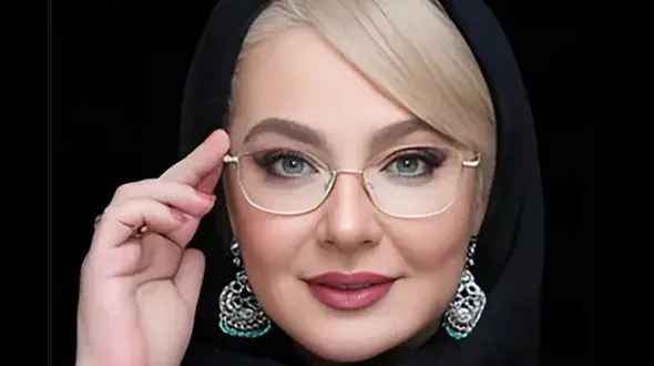 عکس چهره جادویی دختر خانم بازیگر 60 ساله  / شباهت به شوهر دوم لاله صبوری !