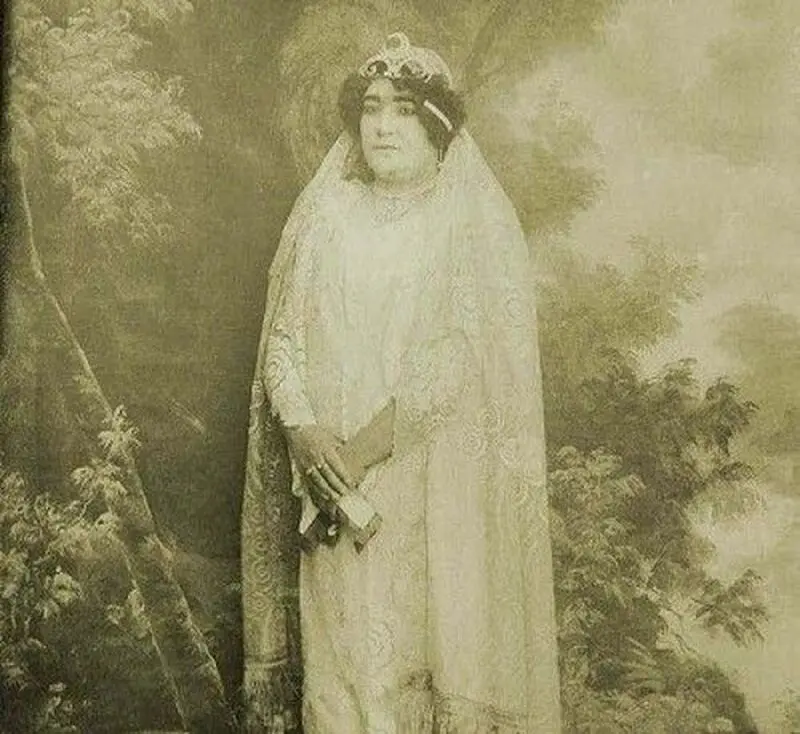 عروس قجری