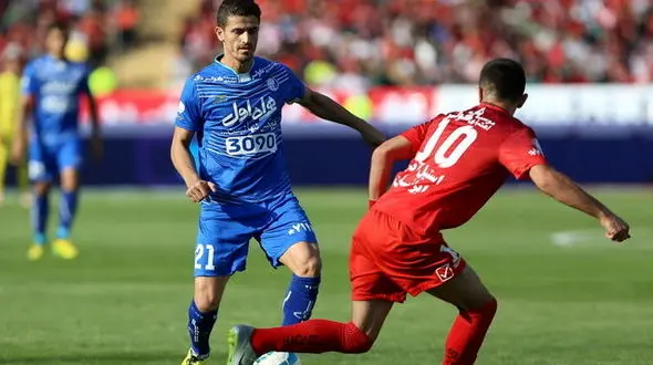 کتک کاری هواداران استقلال و پرسپولیس پس از بازی / پلیس ویژه وارد عمل شد