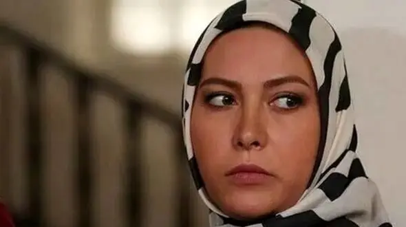 نگاهی به دکوراسیون خانه استخردار و تغییر چهره خانم بازیگر سریال ستایش ! / فیلم خانه و زندگی لوکس فریبا نادری در تهران!