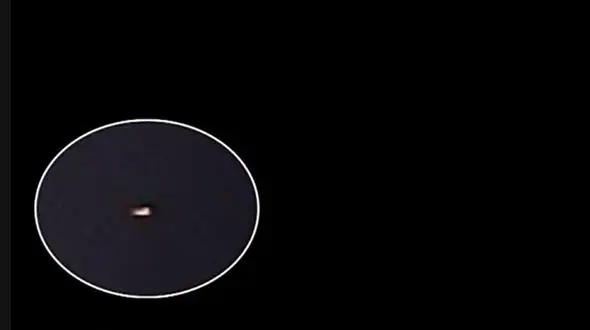 مشاهده رگه های نورانی غیرعادی در آسمان پرستاره