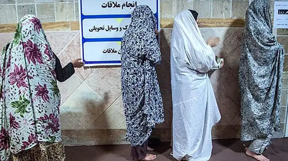 وقتی شوهرم به زندان افتاد مرا مجبور به کارهای خلاف کرد!