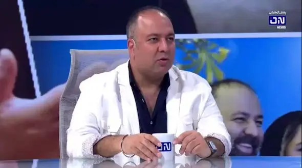 واکنش تند علی اوجی به شایعه اسپانسری همسر فریبا نادری! / خیلی دیگه فیلم تخیلی می بینن!