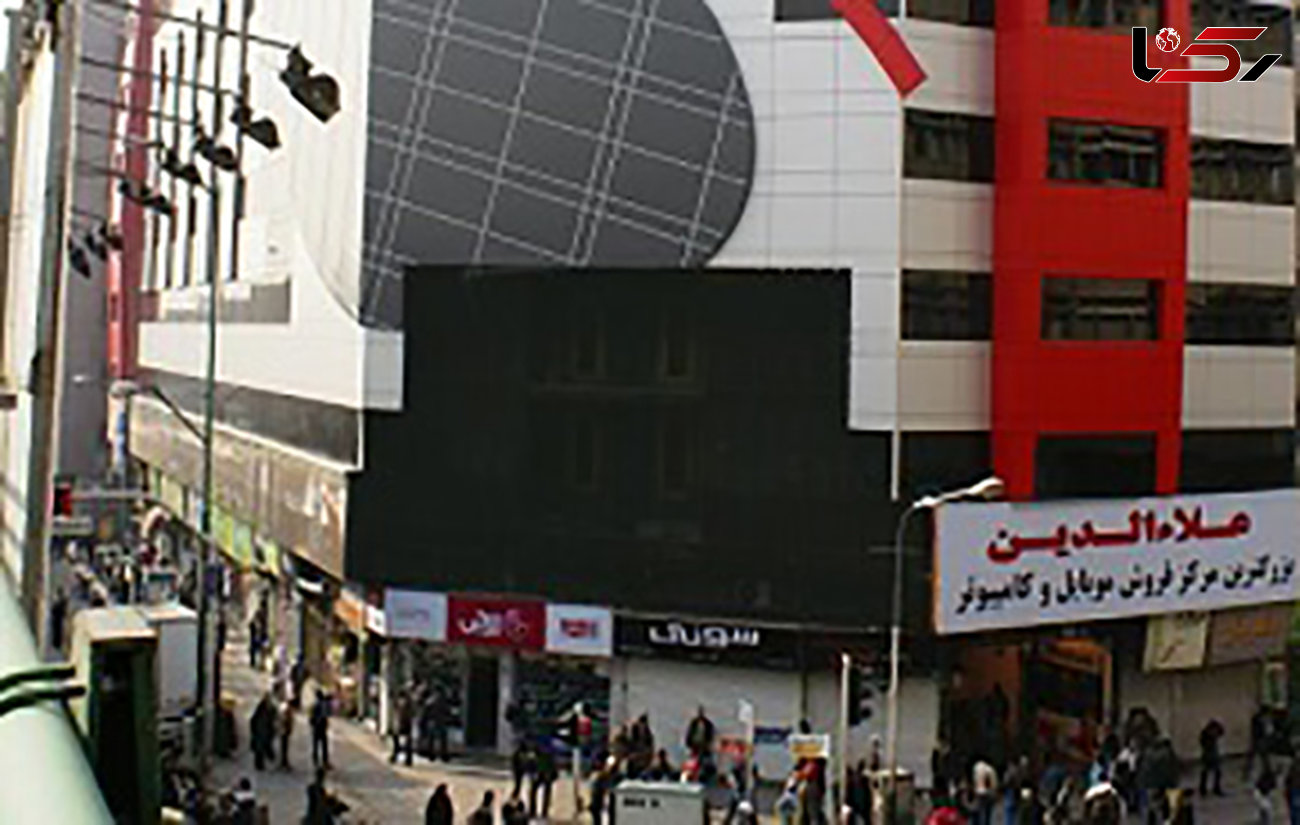 تجمع در پاساژ علاء الدین به دلیل جمع آوری موبایل های قاچاق/ تخریب کامل اضافه بنای پاساژ تا پایان شهریور