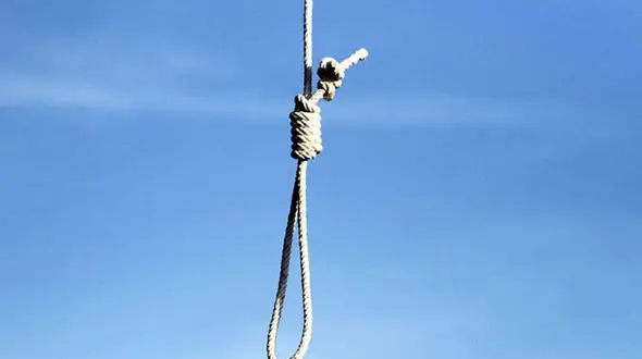 قاچاقچی معروف مواد مخدر در استان فارس به دار مجازات آویخته شد