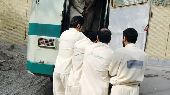 حکم سنگین برای  دزدی های زنجیره ای