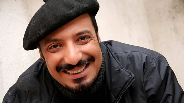 امیر جعفری در قبرستانی گم و گور شد 