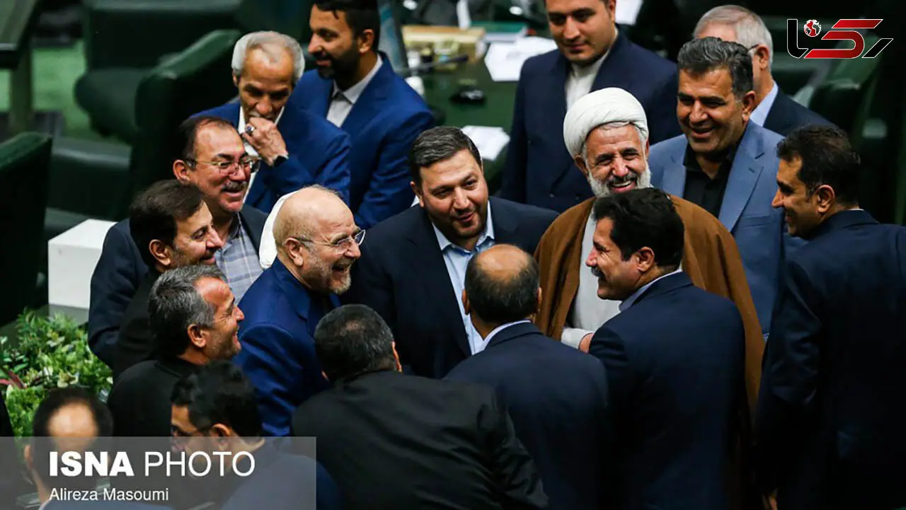 روبوسی قالیباف با منتخبان بعد از اعلام ریاستش برای مجلس دوازدهم