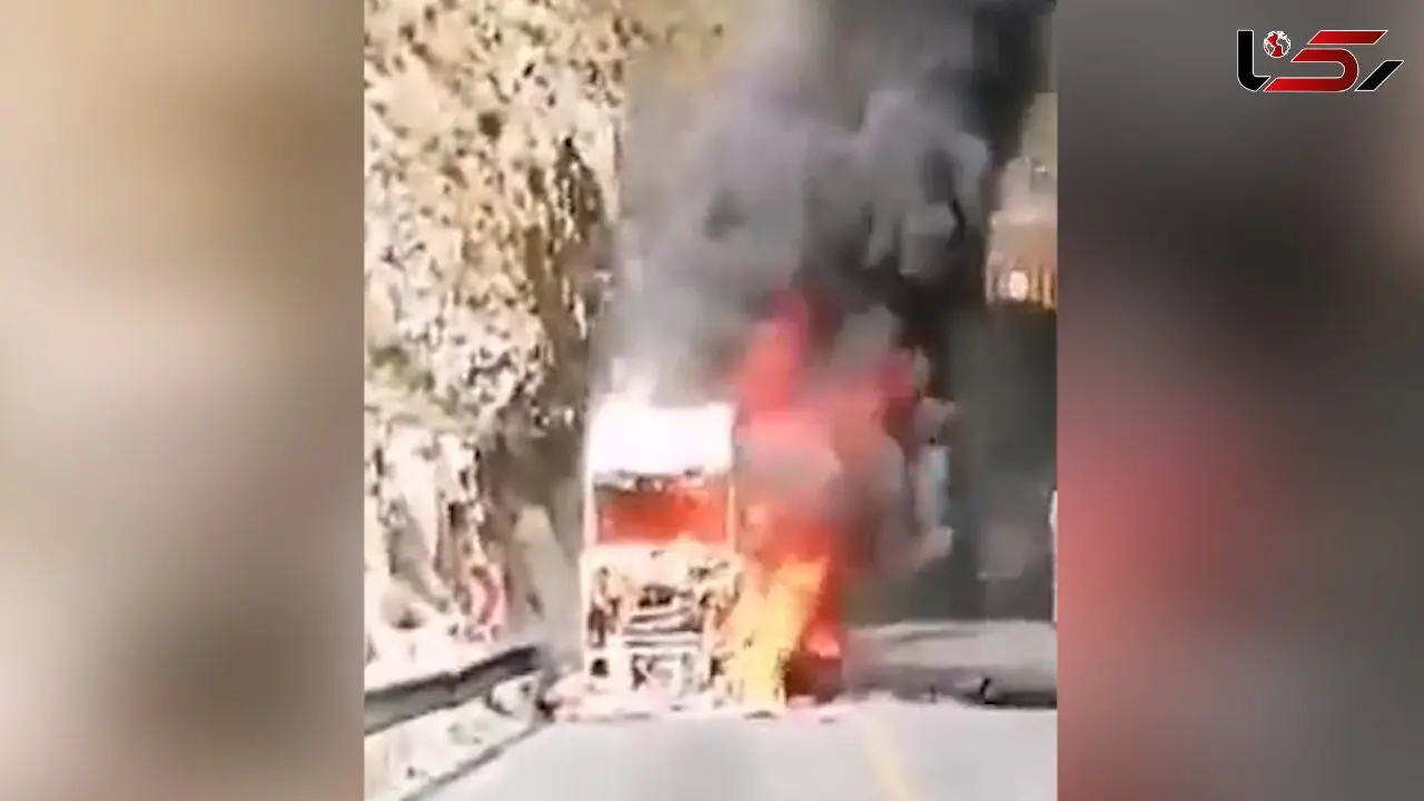 فیلم لحظه آتش سوزی کامیون در جیرفت 