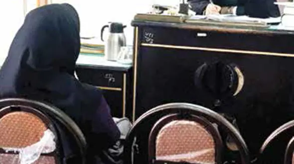 نسخه شیطانی مرد رمال برای یک دختر جوان+ عکس