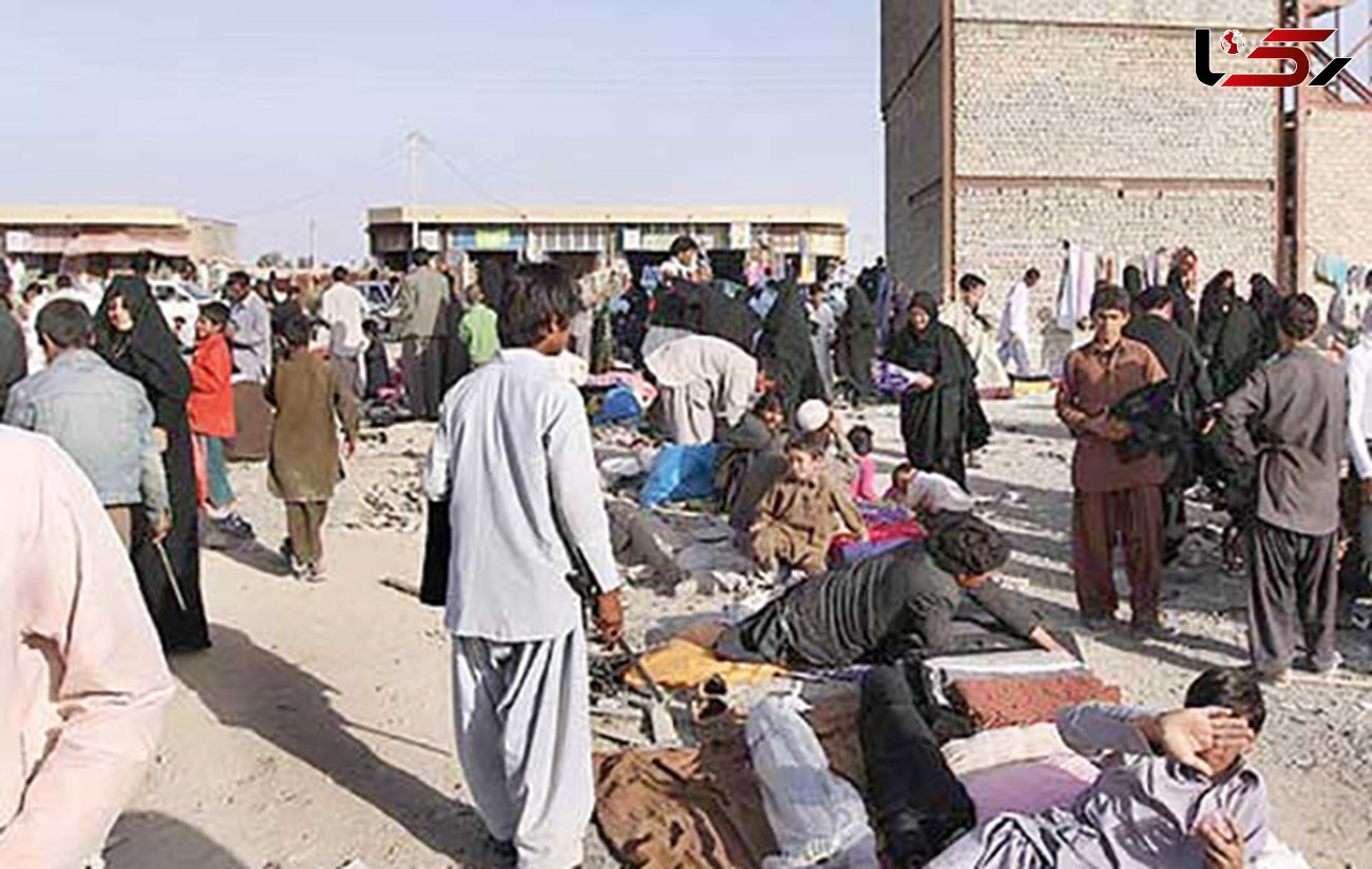 واژگونی کامیون با 100 مرد افغان در جاده شیراز