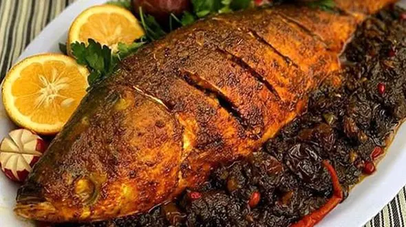 فیلم لذت ماهی شکم پر کنار رودخانه