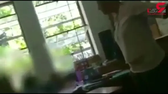 رفتار وحشیانه معلم مدرسه با دانش آموز دختر! +فیلم