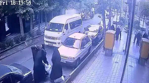 بازپرس ویژه، دستور تحقیقات در خصوص حادثه برخورد با دو دختر نوجوان را صادر کرد